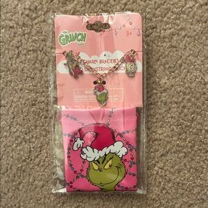 Children’s The Grinch Charm Bracelet & Drawstring Pouch